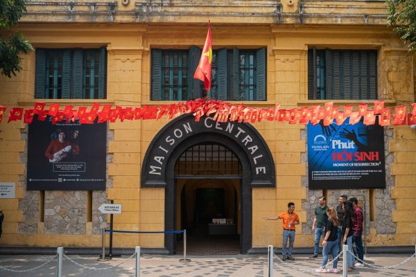 Hoa Lo Prison